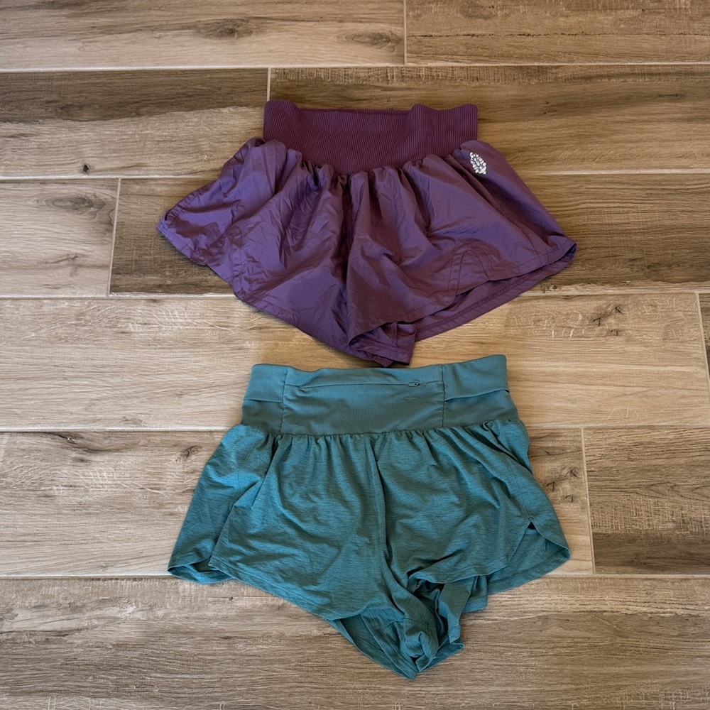 Free People Lot of 2 L shorts
